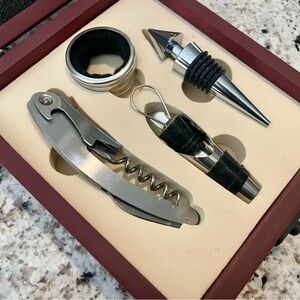 Wine Accessory Box with Corkscrew and Stoppers